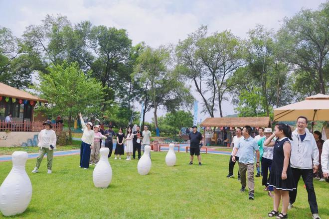 名片 青年户外基地与文旅推荐企业揭牌开元棋牌app龙商企业今石秋谷再添新(图4) 名片 青年户外基地与文旅推荐企业揭牌开元棋牌app龙商企业今石秋谷再添新(图4)